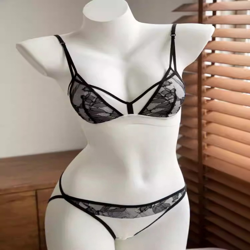 Damska francuska koronkowa bra – Bralette Wireless Soft recenzja i cena